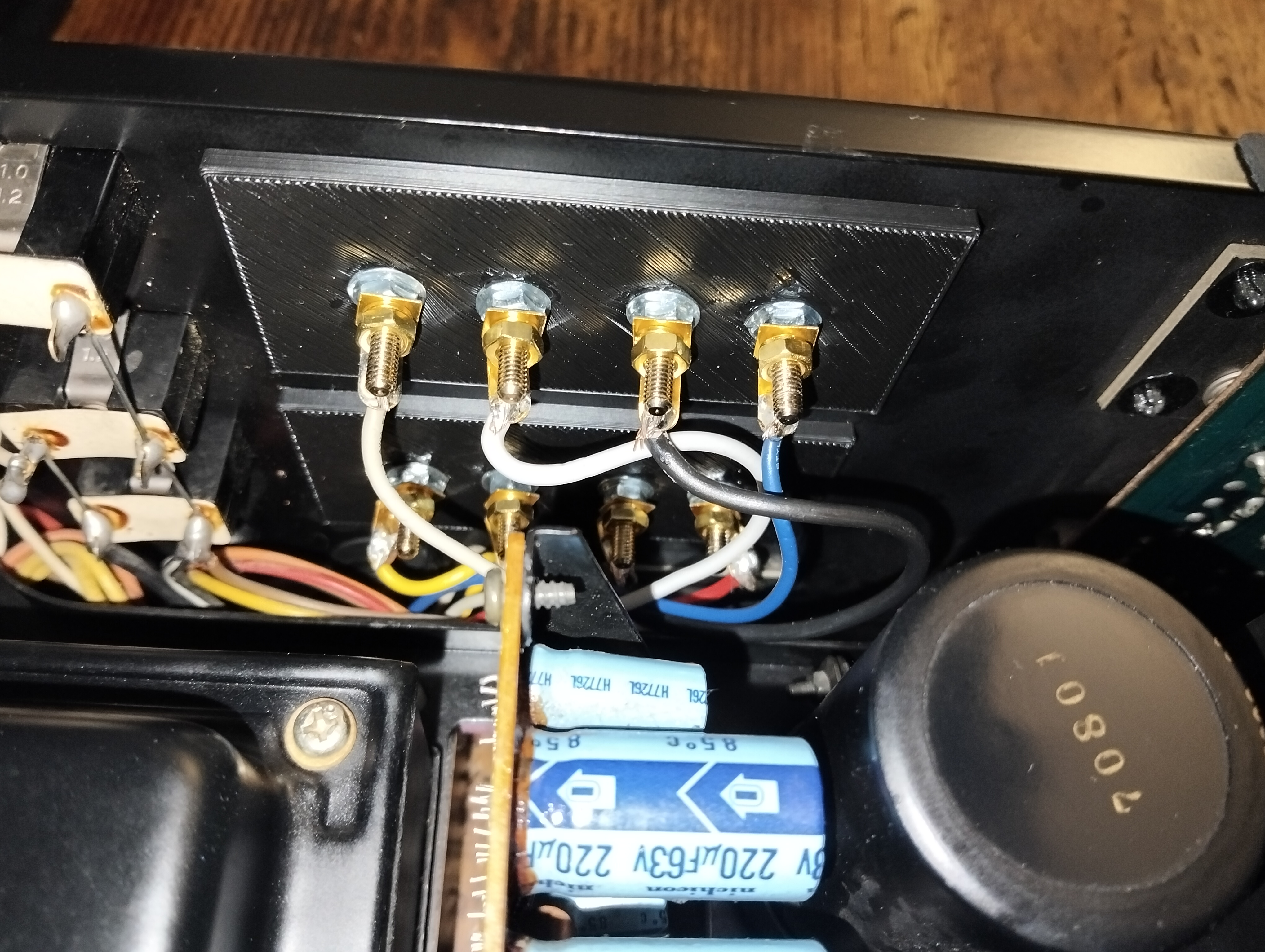 Ricostruzione basetta connettori per Sansui AU 517