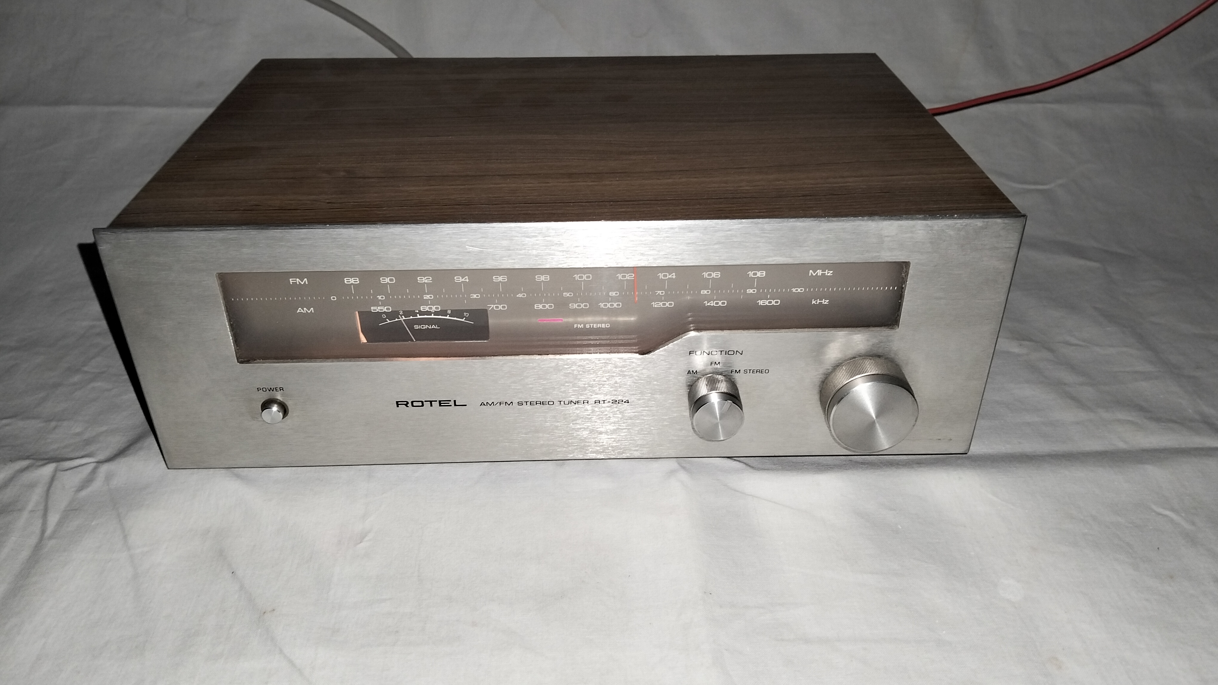 Rotel RT 224