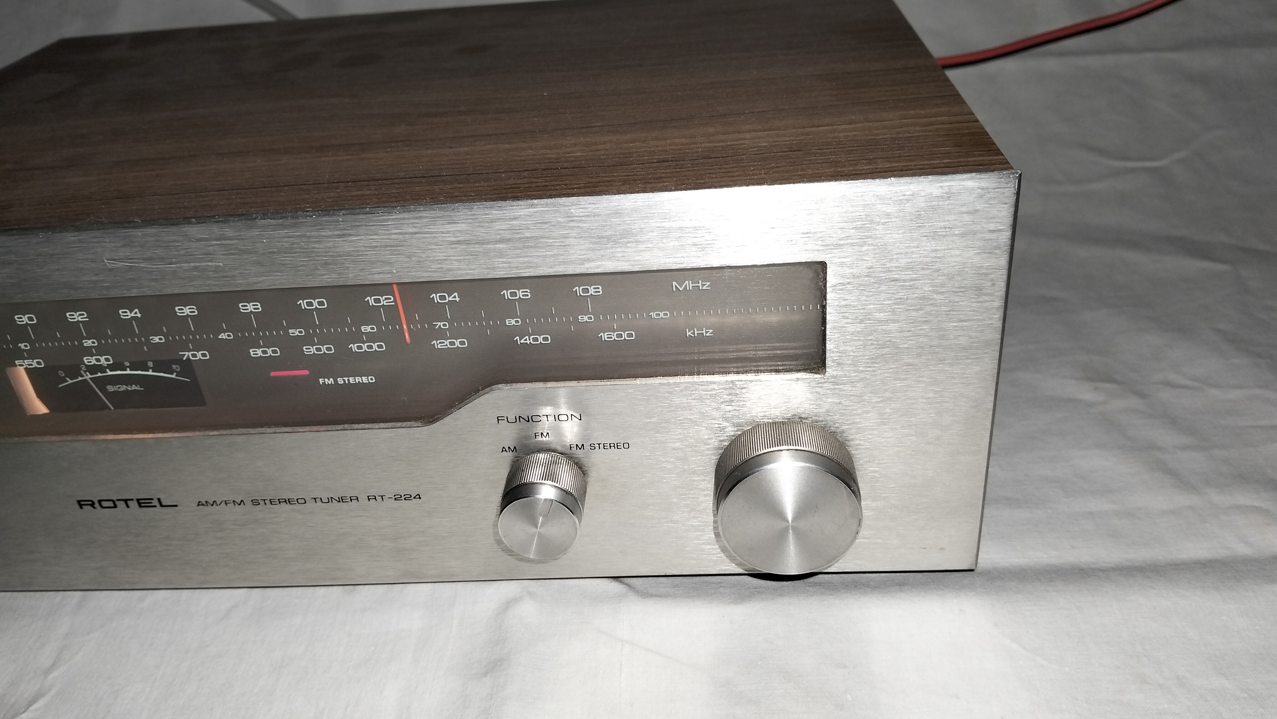 Rotel RT 224